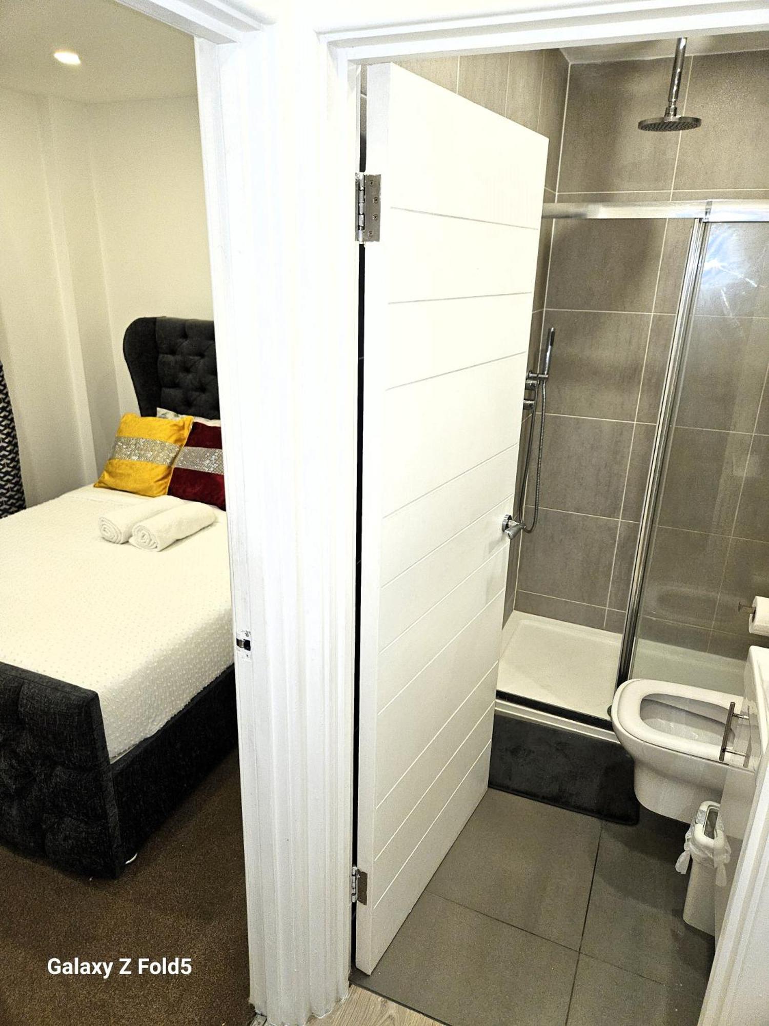 London Sleephouse Partying Is Not Allowed Pls Exterior photo